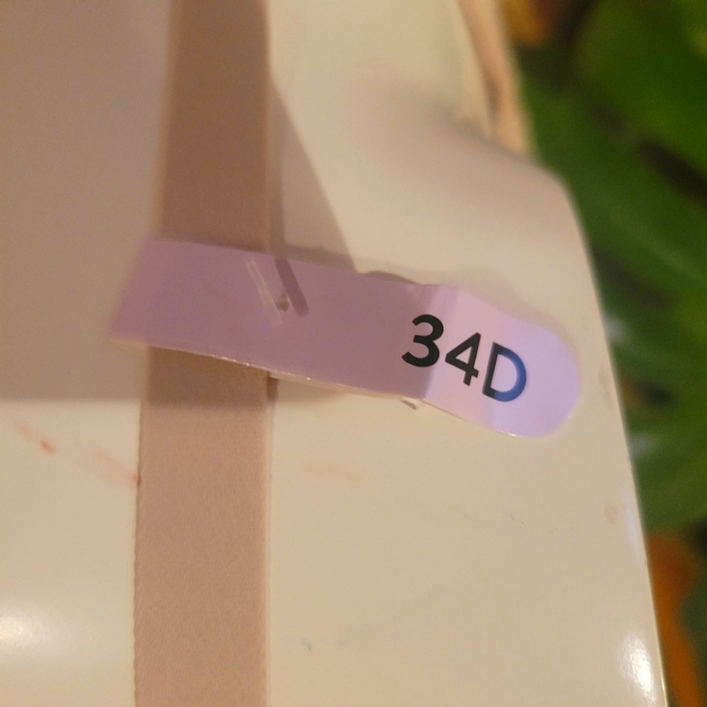 Maidenform Convertible Bra - Picture 5 of 5
